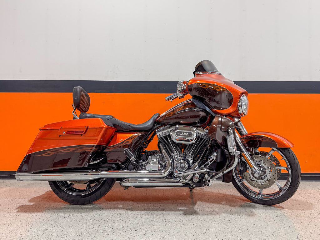 Harley-Davidson Motorcycle 2012 Harley Davidson Screamin’ Eagle Street Glide FLHXSE3 CVO 110" w/ Extras & Low Miles! $16,995
