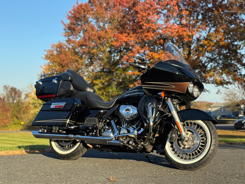 Harley-Davidson motorcycle 2012 Harley-Davidson Touring Road Glide Ultra FLTRU One-Owner Clean Carfax! - $9,995