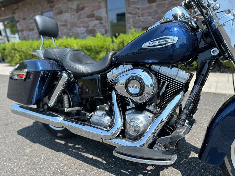 Harley Davidson Motorcycle 2013 Harley-Davidson Dyna Switchback FLD Clean Carfax Only 12k Miles w Extras! - $8,995