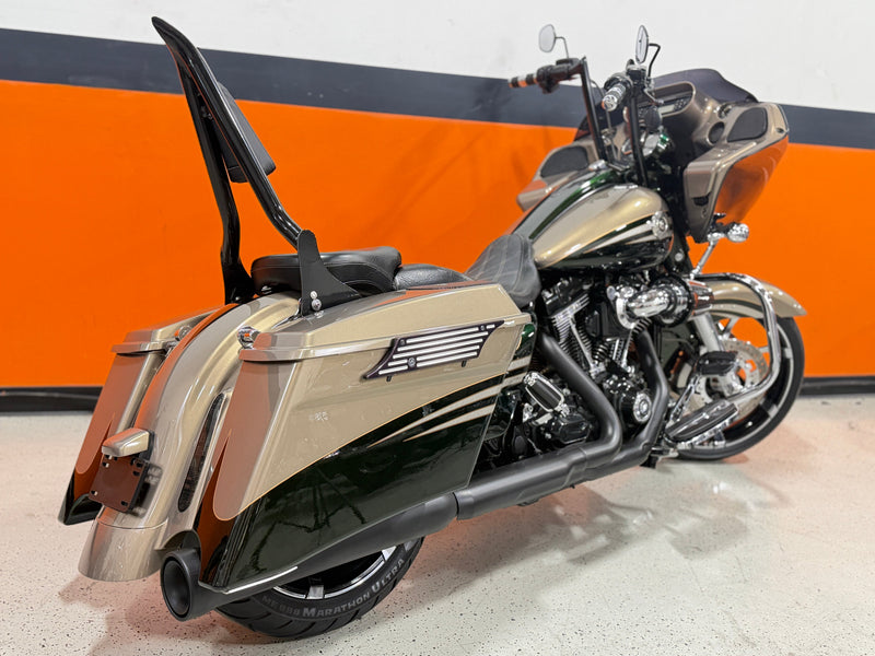 SOLD 2013 Harley-Davidson Screamin' Eagle CVO Road Glide Custom