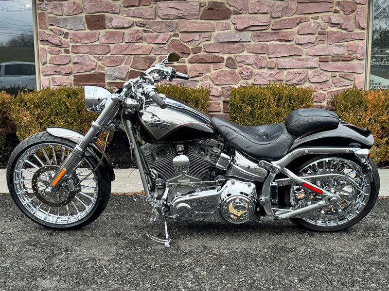 Harley-Davidson Motorcycle 2013 Harley-Davidson Screamin' Eagle CVO Softail Breakout FXSBSE 110" One Owner! Vance & Hines Big Radius! Only 8K Miles! $15,995