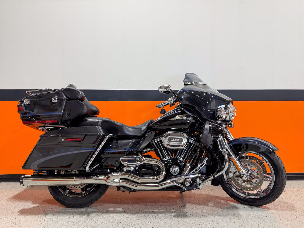 Harley-Davidson Motorcycle 2013 Harley-Davidson Screamin' Eagle CVO Ultra Classic FLHTCUSE8 110th Anniversary One Owner Very Low Miles! $15,995