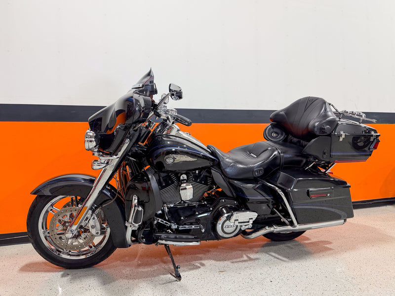 Harley-Davidson Motorcycle 2013 Harley-Davidson Screamin' Eagle CVO Ultra Classic FLHTCUSE8 110th Anniversary One Owner Very Low Miles! $15,995
