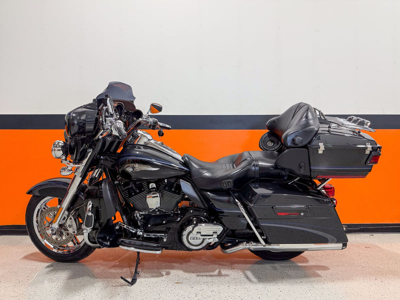 Harley-Davidson Motorcycle 2013 Harley-Davidson Screamin' Eagle CVO Ultra Classic FLHTCUSE8 110th Anniversary One Owner Very Low Miles! $15,995