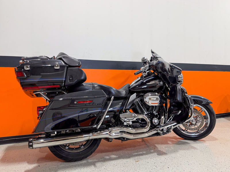 Harley-Davidson Motorcycle 2013 Harley-Davidson Screamin' Eagle CVO Ultra Classic FLHTCUSE8 110th Anniversary One Owner Very Low Miles! $15,995