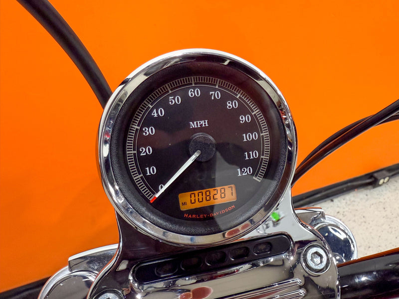 Harley-Davidson Motorcycle 2013 Harley-Davidson Sportster 72 XL1200V Only 8K Miles w/ Tons of Extras! - $7,995