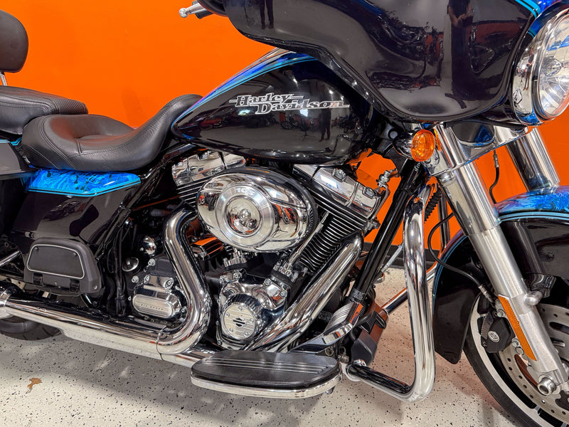 Harley-Davidson Motorcycle 2013 Harley-Davidson Street Glide FLHX w/ Hydro Dipped Paint!  $11,995