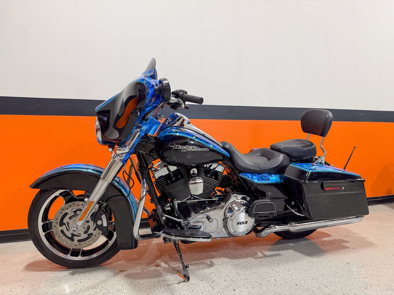 Harley-Davidson Motorcycle 2013 Harley-Davidson Street Glide FLHX w/ Hydro Dipped Paint!  $11,995
