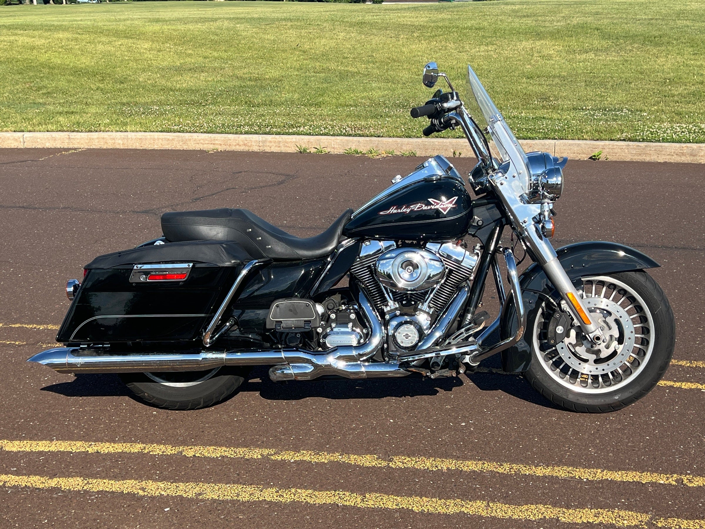 2013 Harley-Davidson Touring Road King FLHR 103