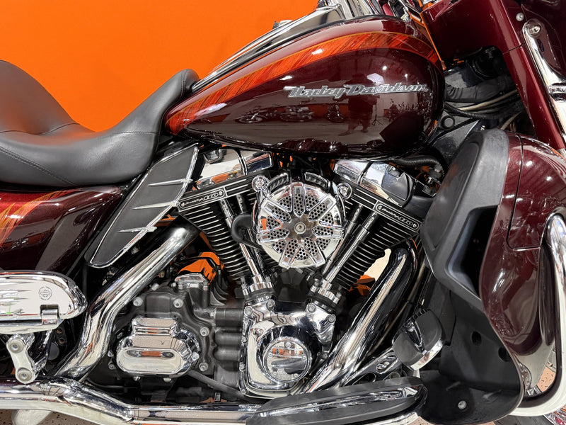 2014 Harley-Davidson CVO Screamin' Eagle Ultra Limited FLHTKSE 110