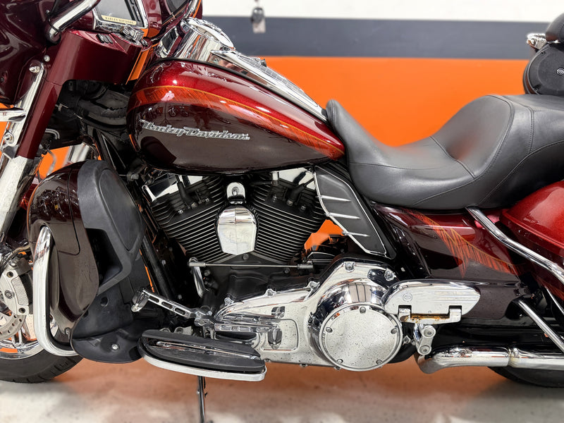 2014 Harley-Davidson CVO Screamin' Eagle Ultra Limited FLHTKSE 110