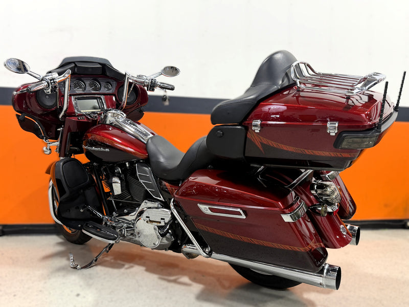 2014 Harley-Davidson CVO Screamin' Eagle Ultra Limited FLHTKSE 110