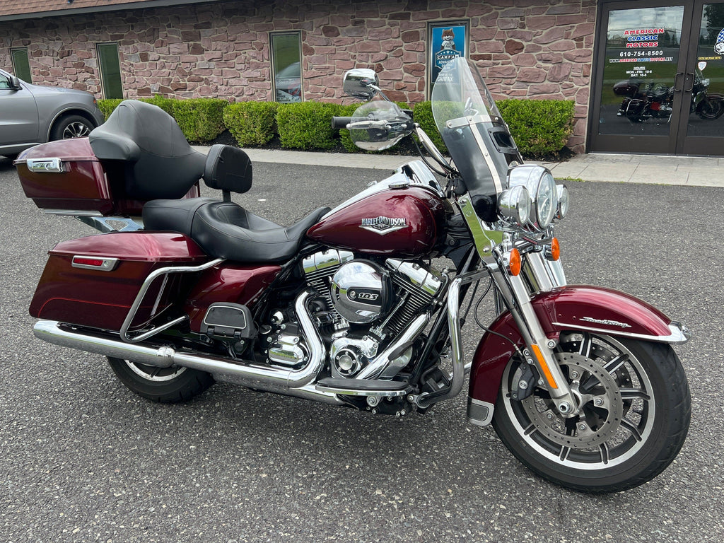 2014 Harley-Davidson Road King FLHR One Owner Low Miles