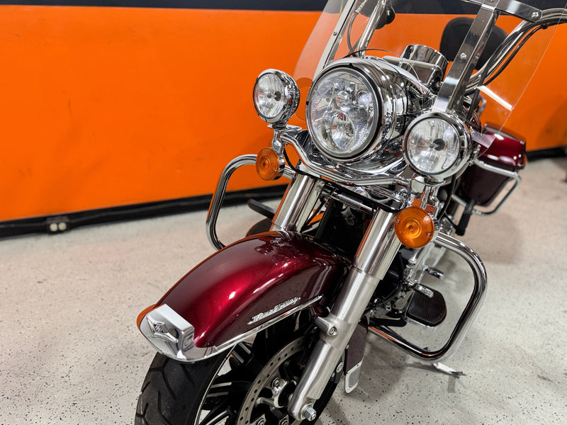Harley-Davidson Motorcycle 2014 Harley-Davidson Road King FLHR One Owner Low Miles Mysterious Red Sunglo! $11,995
