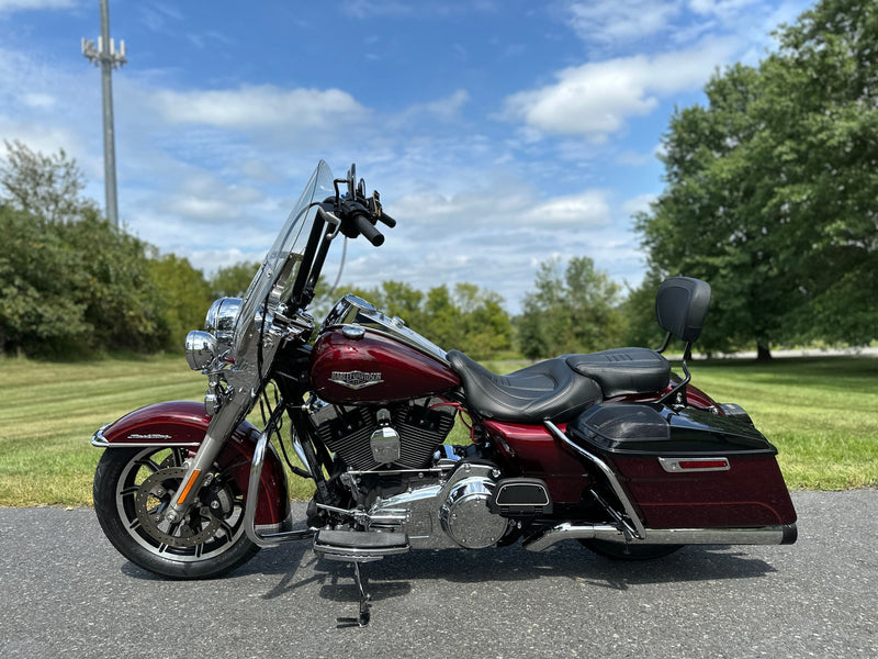 Harley-Davidson Motorcycle 2014 Harley-Davidson Road King FLHR One Owner w/ Power Duals, Bars, & Extras! $10,995