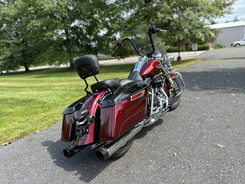 Harley-Davidson Motorcycle 2014 Harley-Davidson Road King FLHR One Owner w/ Power Duals, Bars, & Extras! $10,995