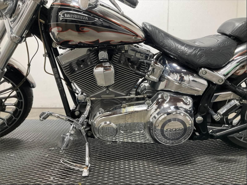 2014 Harley-Davidson Screamin' Eagle CVO Softail Breakout FXSBSE