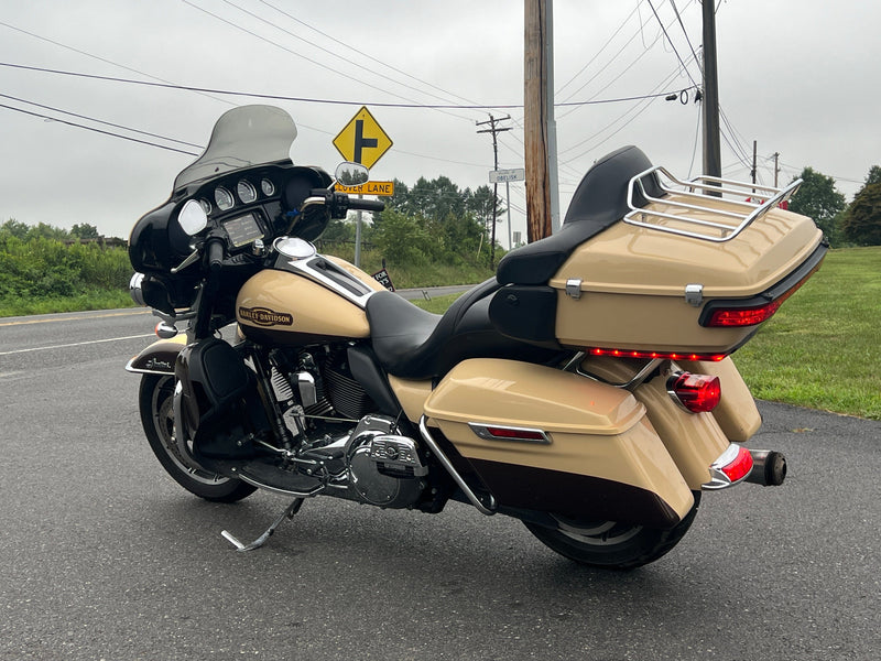 Harley-Davidson Motorcycle 2014 Harley-Davidson Touring Electra Glide Ultra Limited FLHTK Clean Carfax w/ Extras! $12,995