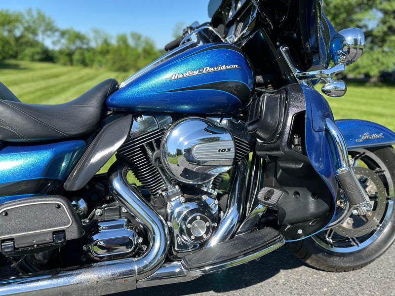 Harley-Davidson Motorcycle 2014 Harley-Davidson Touring Electra Glide Ultra Limited FLHTK One owner w/ Low Miles Detachable Tourpak & Extras! $14,995