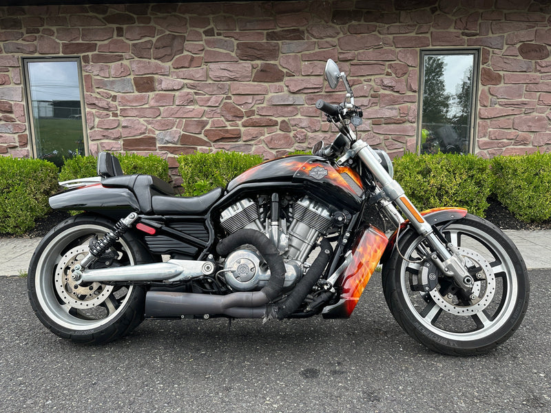 Harley-Davidson Motorcycle 2014 Harley-Davidson V-Rod VROD Muscle VRSCF w/ Performance Extras 1250cc - $12,995
