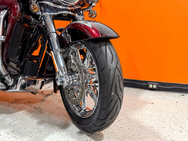 Harley-Davidson Motorcycle 2015 Harley-Davidson CVO Screamin' Eagle Ultra Classic Limited FLHTKSE 110" Low Miles, Apes, and Detachable Tourpak! $19,995