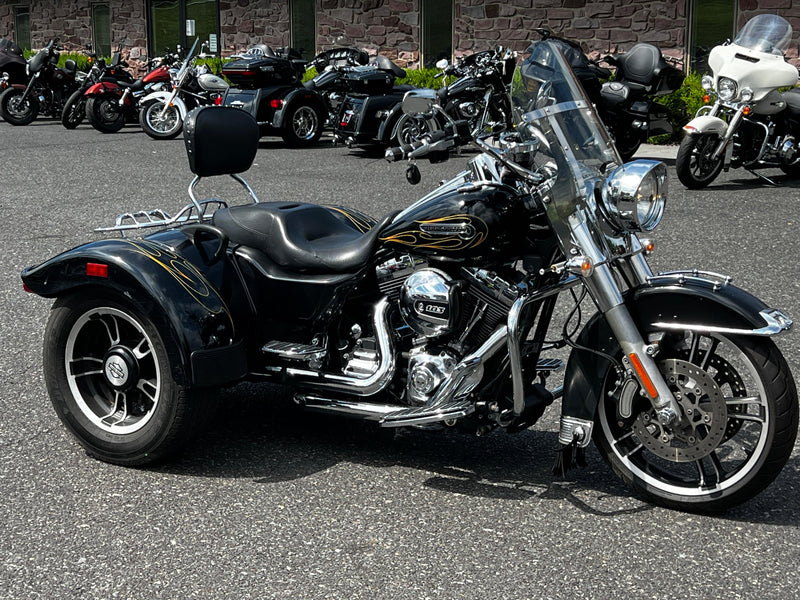 Harley-Davidson Motorcycle 2015 Harley-Davidson Freewheeler Free Wheeler FLRT Trike One Owner w/ Thousands In Upgrades! $16,995