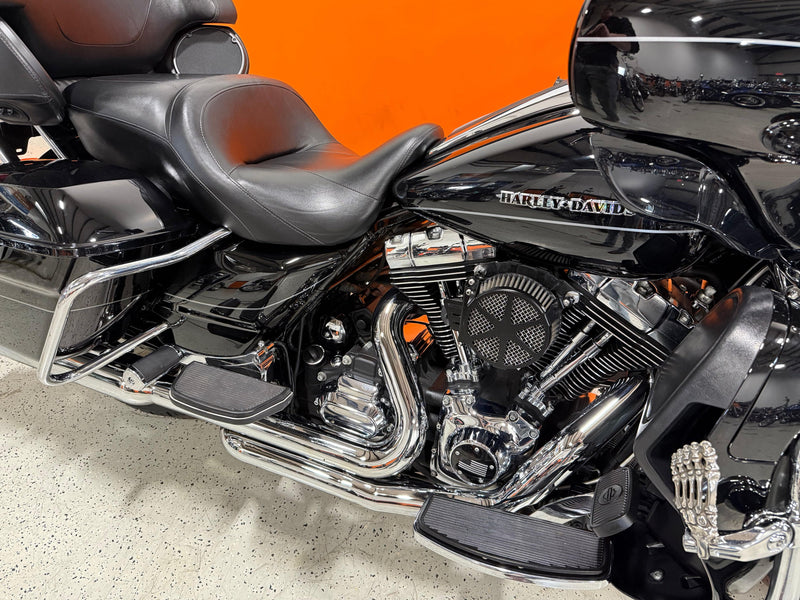 Harley-Davidson Motorcycle 2015 Harley-Davidson Limited FLHTK w/ Extras! $15,995