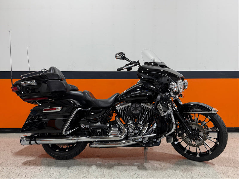 Harley-Davidson Motorcycle 2015 Harley-Davidson Limited FLHTK w/ Extras! $15,995
