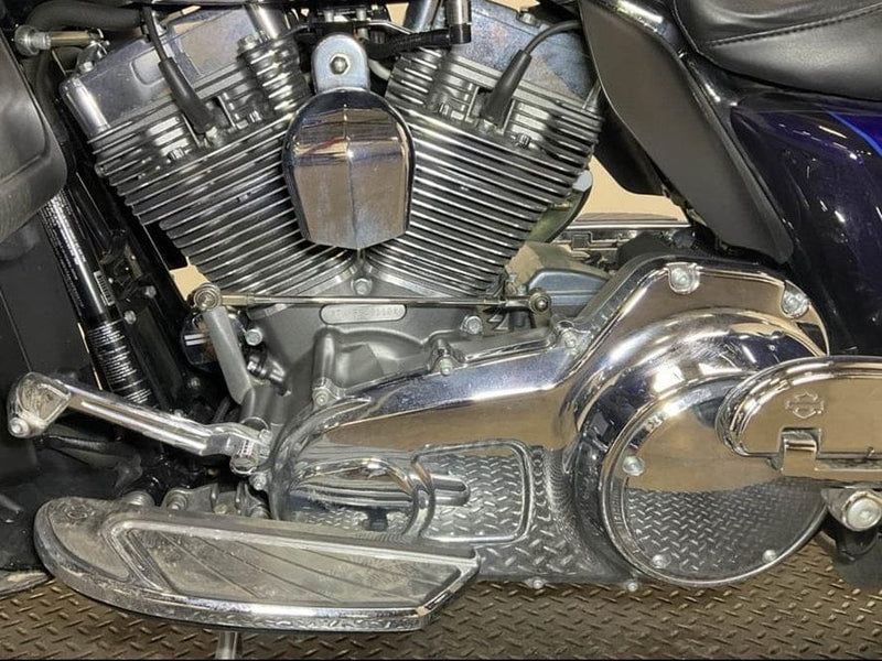 Harley-Davidson Motorcycle 2015 Harley-Davidson Screamin' Eagle CVO Road Glide Ultra FLTRUSE 110" One Owner! Low Miles! $17,995