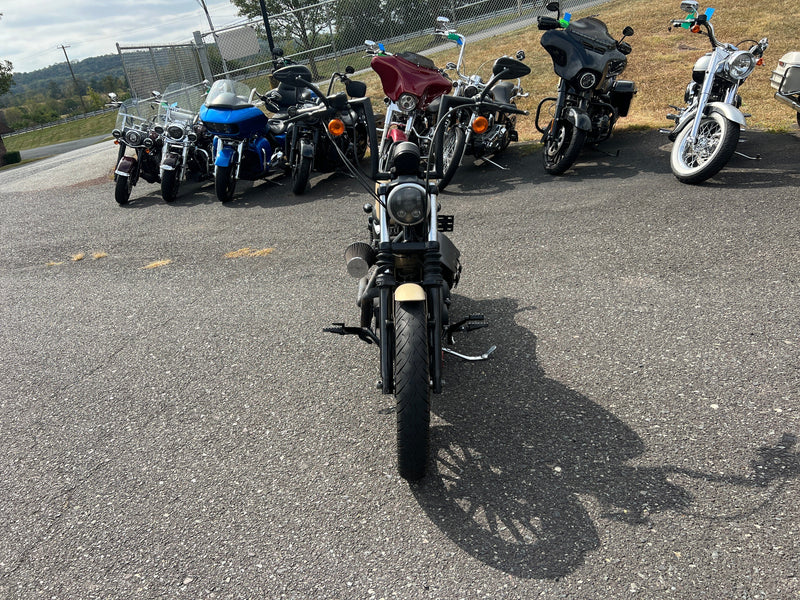 Harley-Davidson Motorcycle 2015 Harley-Davidson Sportster Iron XL883N 883 Desert Camo One Owner w/ Bunch of Miles and Runs Great! Extras! $3,500