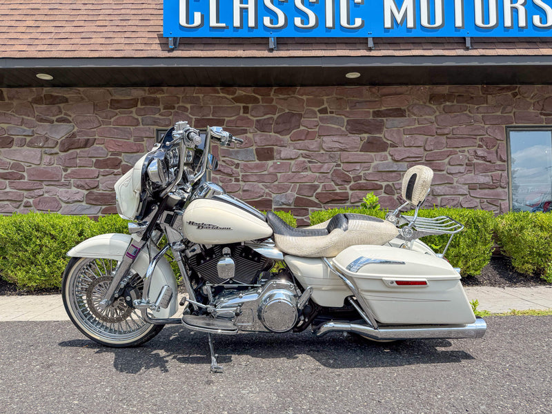 Harley-Davidson Motorcycle 2015 Harley-Davidson Street Glide Special FLHXS Chromed Out Big Wheel Bagger! Only 13K Miles! - $14,995
