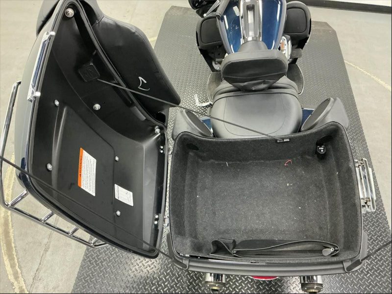 Harley-Davidson Motorcycle 2016 Harley-Davidson Electra Glide Ultra Classic Limited FLHTK Stunning One Owner w/ Only 4,229 Miles and Upgrades! $13,995