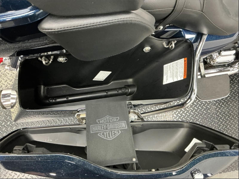 Harley-Davidson Motorcycle 2016 Harley-Davidson Electra Glide Ultra Classic Limited FLHTK Stunning One Owner w/ Only 4,229 Miles and Upgrades! $13,995