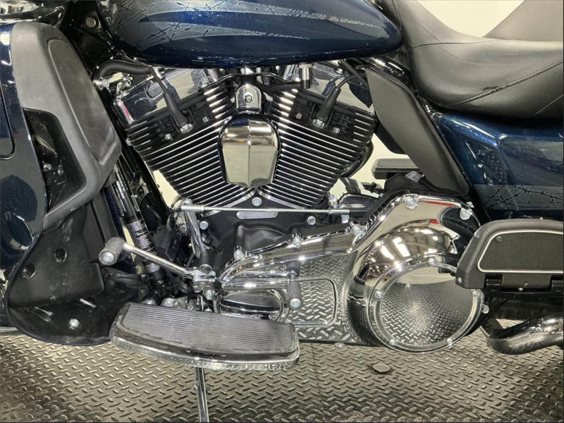 Harley-Davidson Motorcycle 2016 Harley-Davidson Electra Glide Ultra Classic Limited FLHTK Stunning One Owner w/ Only 4,229 Miles and Upgrades! $13,995