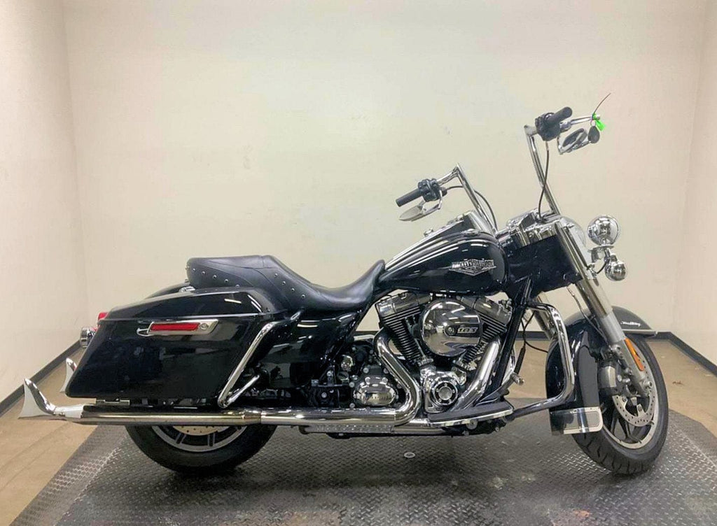 Harley-Davidson Motorcycle 2016 Harley-Davidson Road King FLHR 103" 6-Speed w/ Extras! Only 2,653 Miles! $12,500