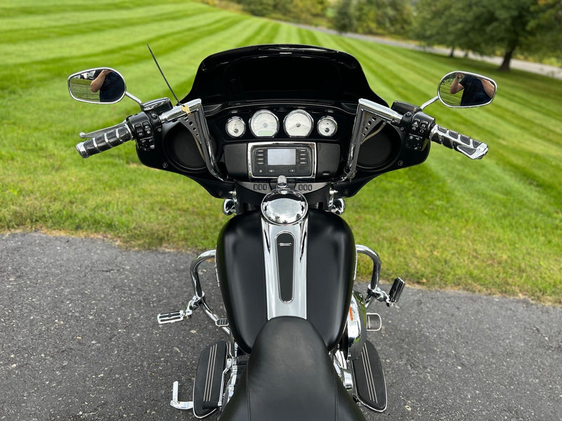 Harley-Davidson Motorcycle 2016 Harley-Davidson Touring Street Glide FLHX 103" Only 25k Miles w/ Extras! - $15,995
