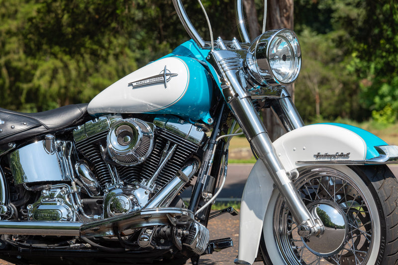 Harley-Davidson Motorcycle 2017 Harley-Davidson Heritage Softail Classic FLSTC Two-Tone Thousands in Upgrades! Mint! $15,995