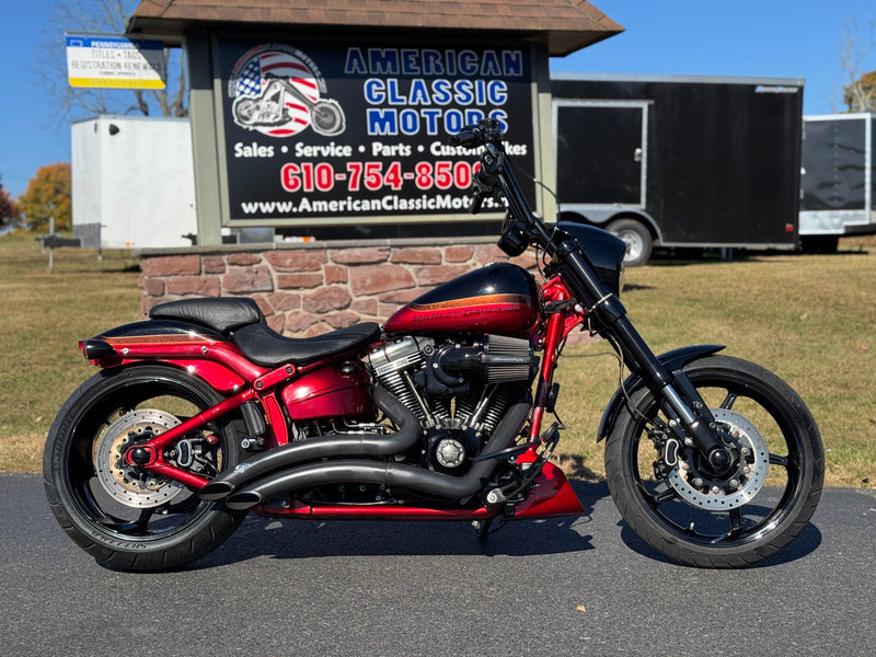 Harley-Davidson Motorcycle 2017 Harley-Davidson Screamin' Eagle CVO Softail Breakout Pro Street FXSE 110" One Owner! $14,995