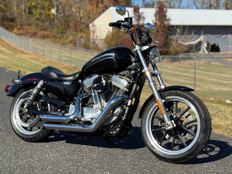 Harley-Davidson Motorcycle 2017 Harley-Davidson Sportster XL883L Super Low Only 10k Miles w/ Extras! $5,495