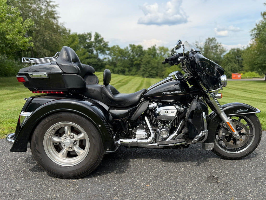 2017 Harley-Davidson Ultra Limited Low FLHTKL M8 Tri-Glide Motor