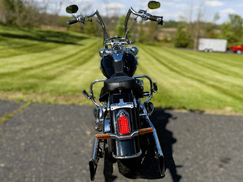 2018 Harley-Davidson FLDE Softail Deluxe Cholo Style Air Ride