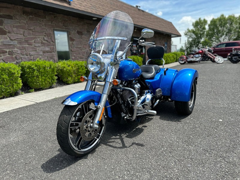 Harley-Davidson Motorcycle 2018 Harley-Davidson Freewheeler Free Wheeler FLRT Trike M8 One Owner! Only 3,653 Miles! $21,995