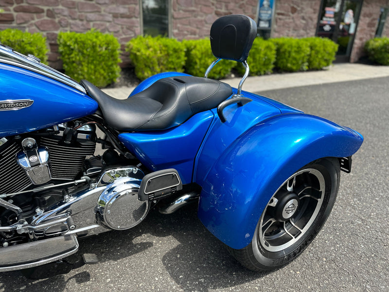 Harley-Davidson Motorcycle 2018 Harley-Davidson Freewheeler Free Wheeler FLRT Trike M8 One Owner! Only 3,653 Miles! $21,995