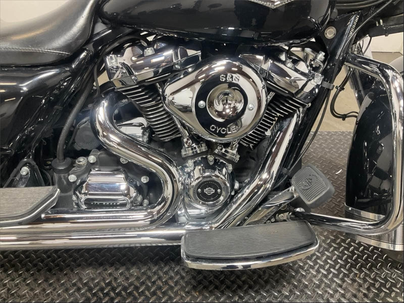 Harley-Davidson Motorcycle 2018 Harley-Davidson Road King FLHR Chrome Front End & True Duals $11,500 (In Transit)