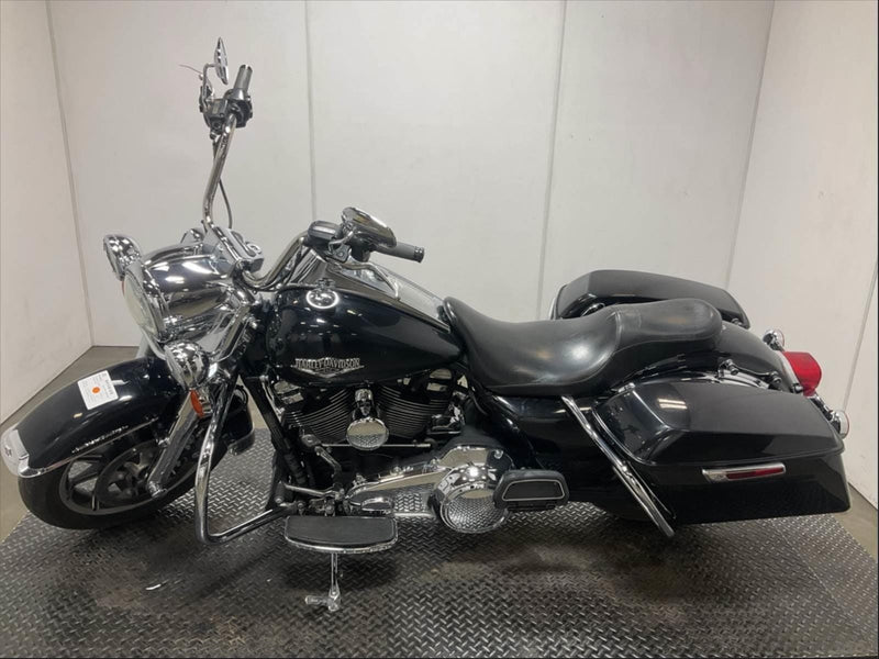 Harley-Davidson Motorcycle 2018 Harley-Davidson Road King FLHR Chrome Front End & True Duals $11,500 (In Transit)