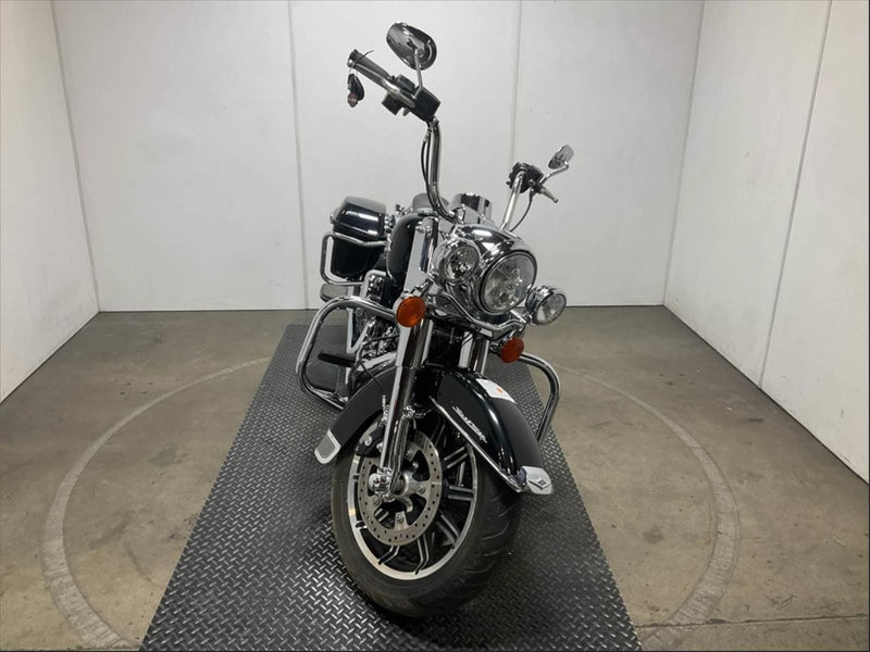 Harley-Davidson Motorcycle 2018 Harley-Davidson Road King FLHR Chrome Front End & True Duals $11,500 (In Transit)