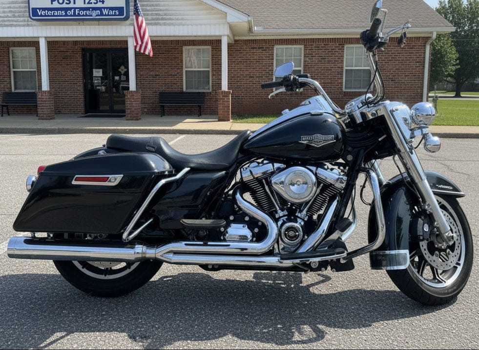 Harley-Davidson Motorcycle 2018 Harley-Davidson Road King FLHR Chrome Front End & True Duals $11,500 (In Transit)