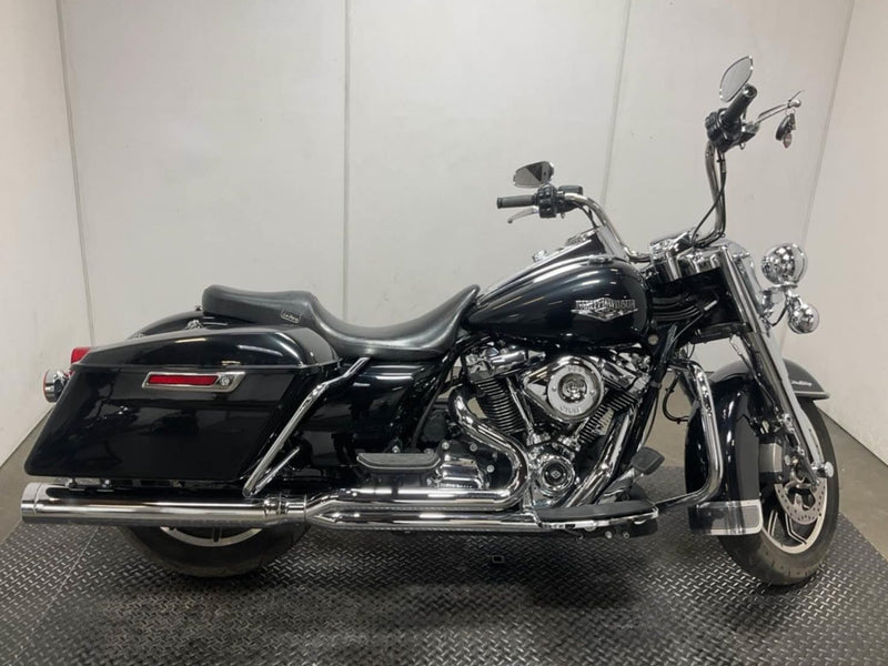 Harley-Davidson Motorcycle 2018 Harley-Davidson Road King FLHR Chrome Front End & True Duals $11,500 (In Transit)