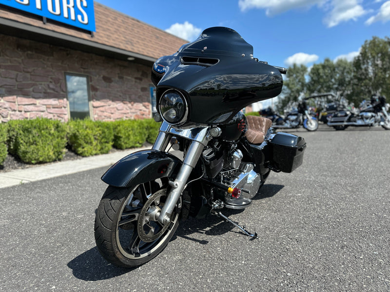 Harley-Davidson Motorcycle 2018 Harley-Davidson Street Glide FLHX One Owner w/ Exhaust, Bars, and Extras! $14,995