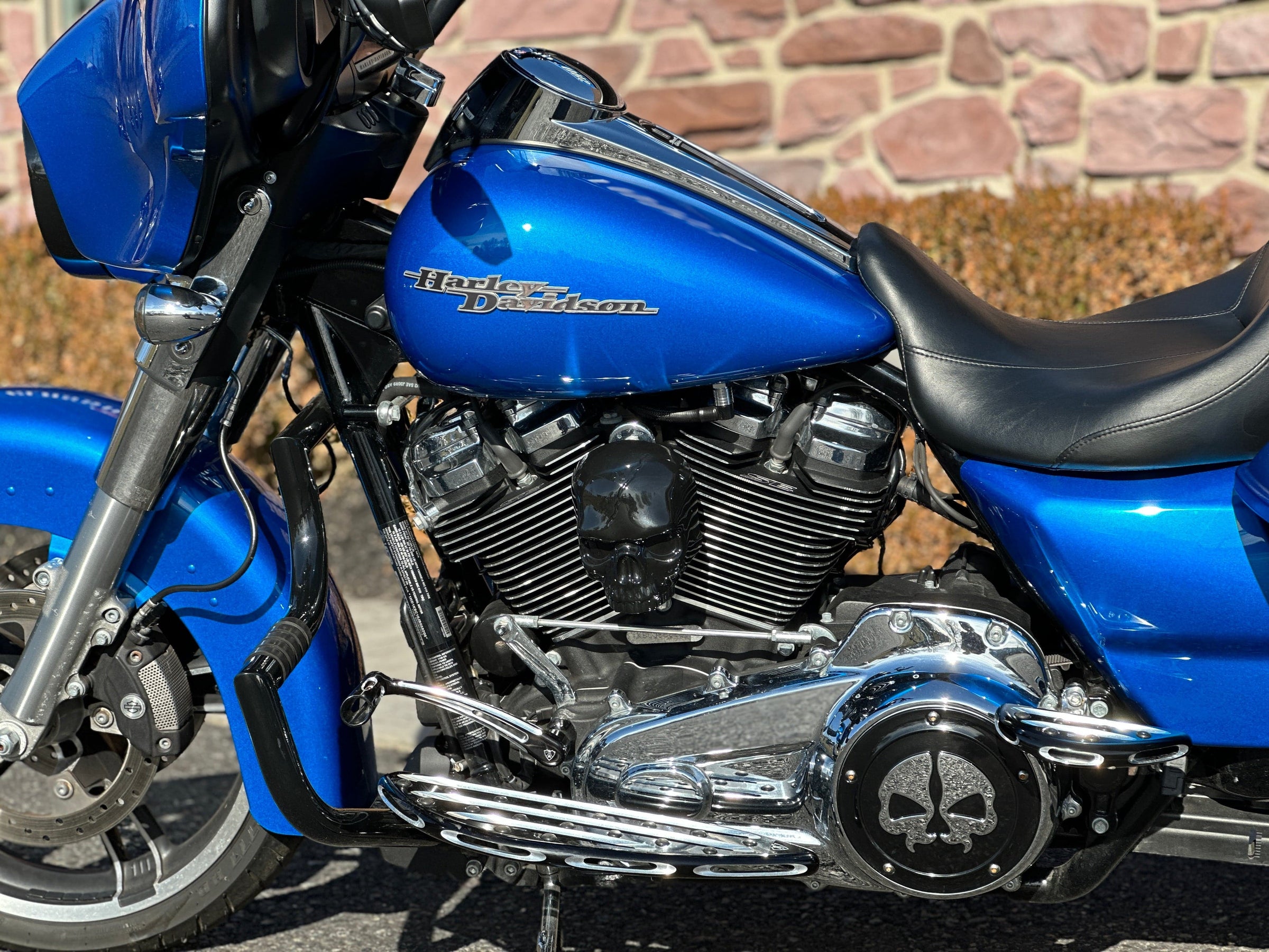 Electric blue online harley davidson